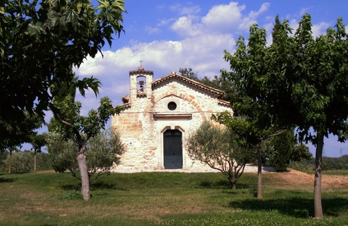Pierrevert Casa | Provincial house with large garden. Golf course nearby.