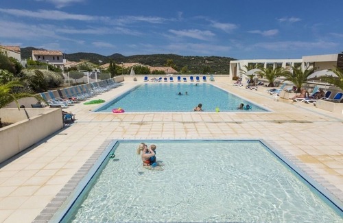 Lozari Casa | Prox ILE ROUSSE Small 2bedroom villa 4/6pers in Residence-Club at Lozari Beach