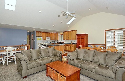 Sussex County Casa | Proximity to the Beach | Spacious 6BR | Deck