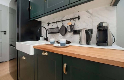 Zaspa Apartamento | Przestronny Bialy Apartament Gdansk Wrzeszcz by Noclegi Renters