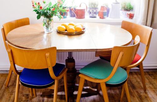 Cieplice Apartamento | Przystanek w kolorach świata