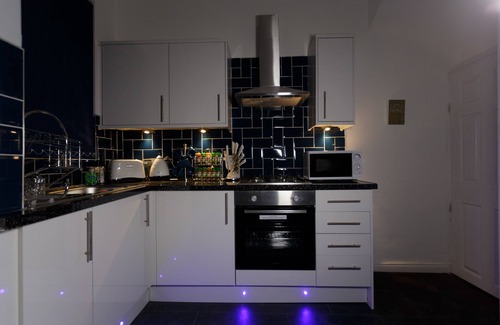 Harehills Apartamento | 2 Bed apartment Sleeps 7-De Lujo-Apartamento-Baño Privado