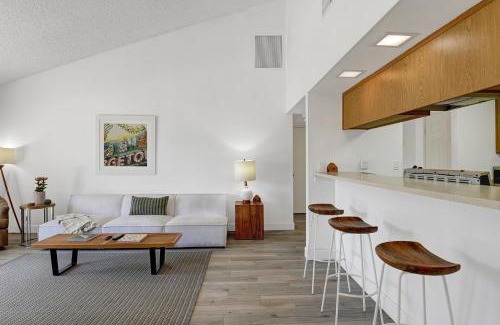 Palm Desert Casa | PS712 - Lake Fairway - Meredith Lodging