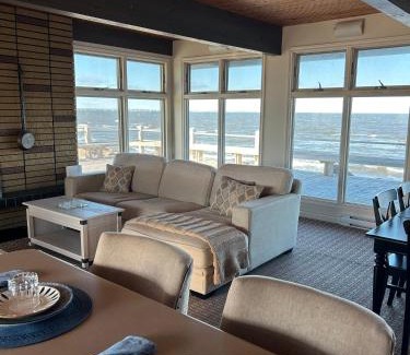 Grand Barachois Casa | Ptit - 3 bedroom 2 bath Waterfront Oasis