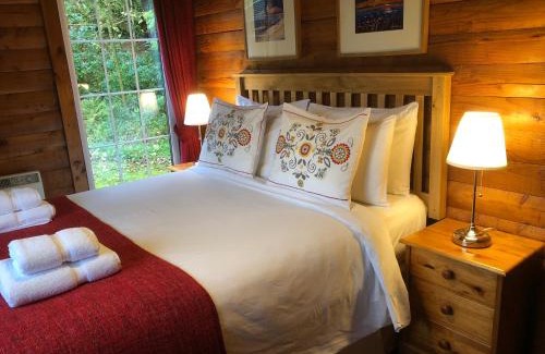 Rashfield Cabina | Pucks Glen Lodges, Rashfield, by Dunoon