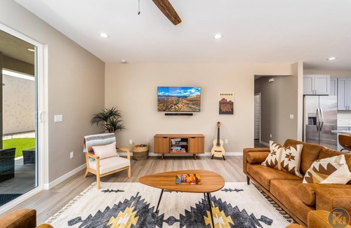 Greenehaven Casa | Pueblo en Powell - Hot Tub, Game Room, Lake Views