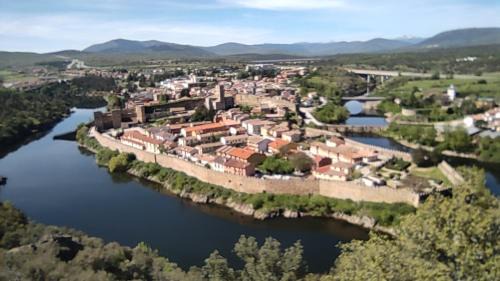 Buitrago del Lozoya Apartamento | Puente viejo de Buitrago casa Fresno