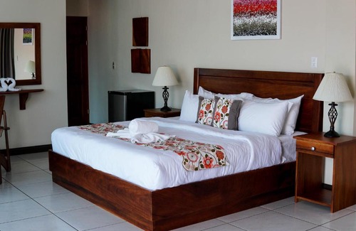 Quepos Hotel | Puerta Del Cielo Quepos