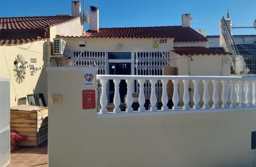 Torrevieja Apartamento | Puerta del Sol - Bungalow - direkt an der Laguna Rosa