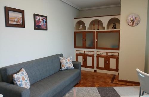 Aviles Apartamento | Puerta la Villa