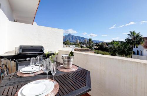 Nueva Andalucia Apartamento | Puerto Banus La Maestranza