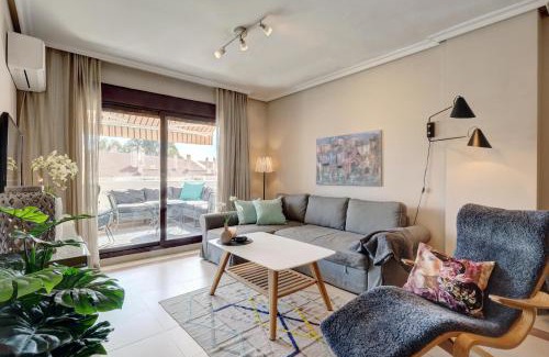 Nueva Andalucia Apartamento | Puerto Banus La Maestranza