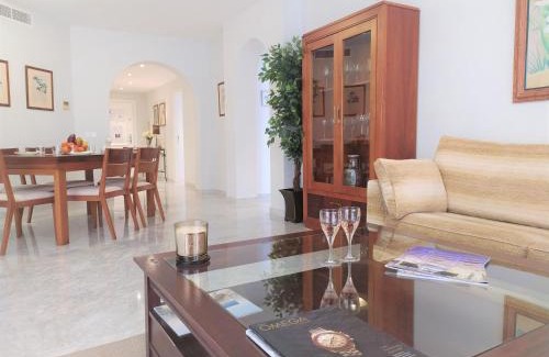 Puerto Banus Apartamento | PUERTO BANUS MARBELLA PLAYAS DEL DUQUE