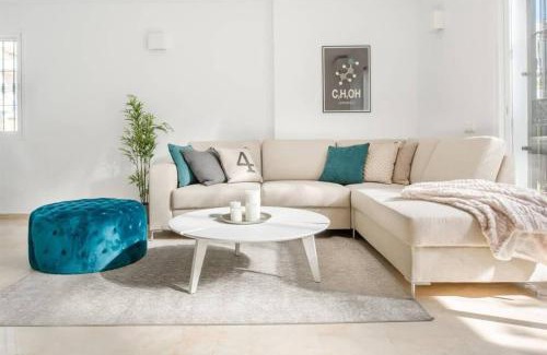 Marbella Casa | PUERTO BANUS SWIM SPA REAL PADDLE CLUB SISU HOTEL