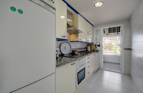 Castillo de Sabinillas Apartamento | Apartamento 409 Marina Real Puerto de la Duquesa playa