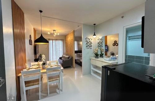 Puerto Princesa City Centre Apartamento | Puerto Princesa Apartment with FREE Pool, Parking & Gym - B2 2Flourite