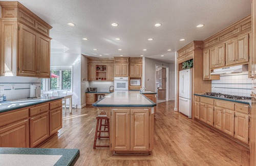 Clinton Casa | Puget Sound-view group getaway with water views, games & entertainment