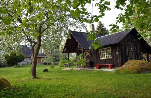 Puise Casa | Puise saunahouse and outdoor kitchen at Matsalu Nature Park