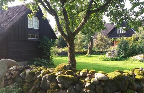 Puise Casa | Puise saunahouse and outdoor kitchen at Matsalu Nature Park