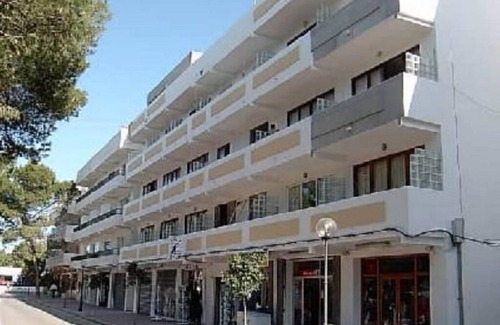 Es Pujols Apartamento | Es Pujols: apartamento frente al mar en el paseo marítimo de Es Pujols
