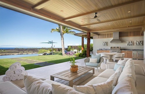 Kaupulehu Casa | Puka Pa 4 – Modern & Luxurious | Onsite Staff & Daily Housekeeping