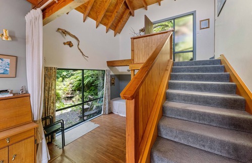 Pukawa Casa | Pukawa Paradise - Pukawa Holiday Home