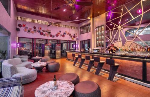 Legian City-Centre Complejo | Pullman Bali Legian Beach