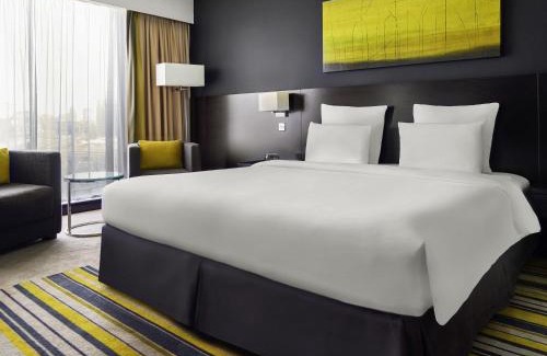 Deira Hotel | Pullman Dubai Creek City Centre