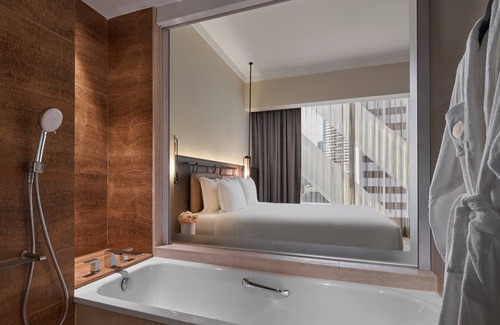 Orchard Hotel | Pullman Singapore Orchard