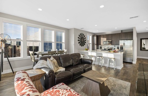 Nashville Cabaña | Pulse - Minutes to Broadway - Sleeps 6