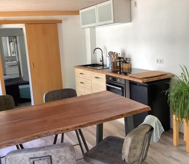 Seeheim-Jugenheim Apartamento | Pulvermühle - 3 Zimmer Maisonette inkl Bad am Stettbach im NATURA 2000 Gebiet mit 12500 qm Garten
