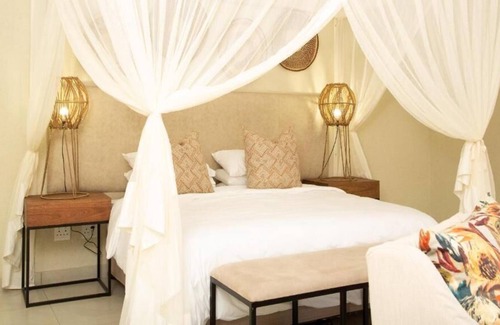 Nelspruit Casa | Pumbaa Wildlife Park and Accommodation