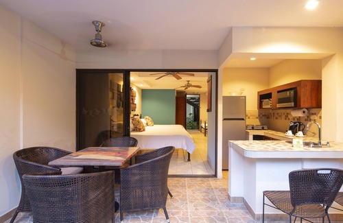Jacó Hotel | Pumilio Mountain & Ocean Hotel