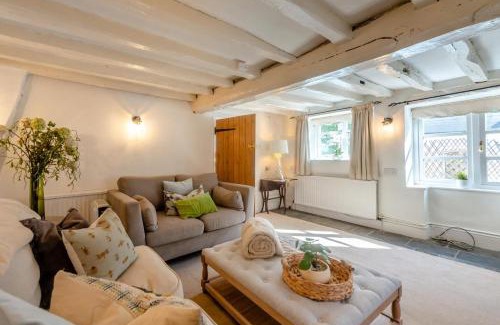 Leicester Casa | Pump Cottage