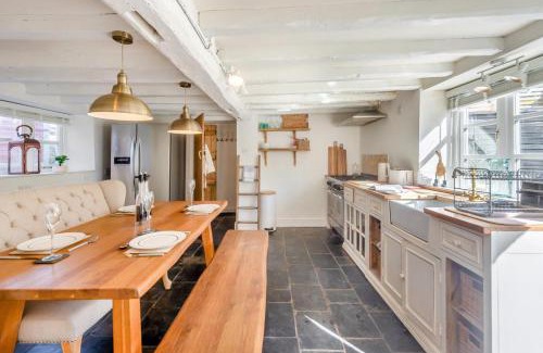 Leicester Casa | Pump Cottage