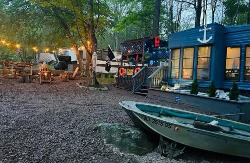 Gouldsboro Casa | pumpkin filled tiny boat house for the fall