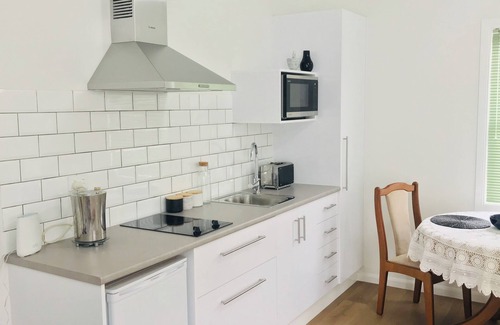 Kensington Apartamento | Pumula Studio - Self-contained, close to CBD & Met