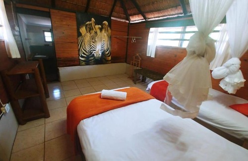 Hluhluwe Cabina | Pumusa Bushcamp