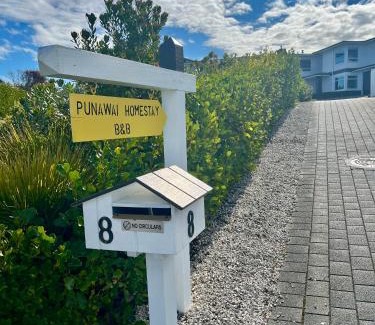 Nukuhau Cama Y Desayuno | Punawai Homestay