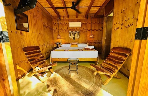 Barra de Colotepec Hotel | Punta Cortes