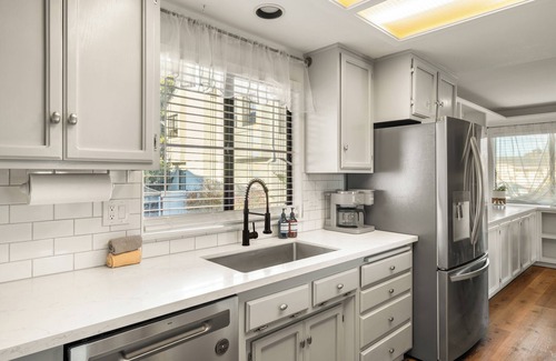 Grover Beach Casa | Pup Friendly 3BR Sleeps 8!