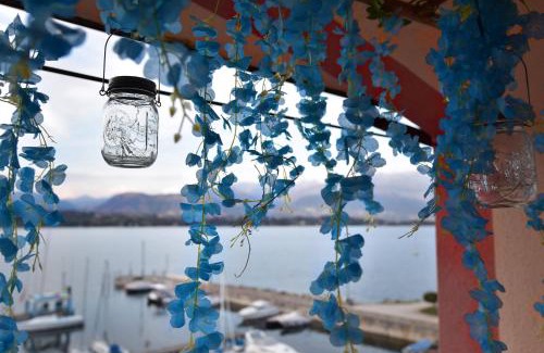 Manerba del Garda Apartamento | PURA VIDA APARTMENT, Facing Lake Garda