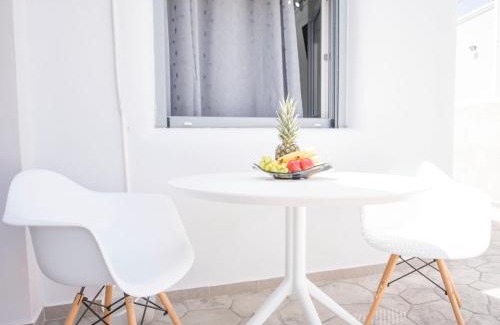 Emporio Apartamento | Pure and Simple Santorini
