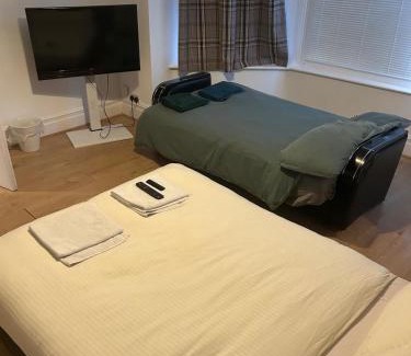 Herne Bay Casa | Pure Edge beach guest house with Sea view