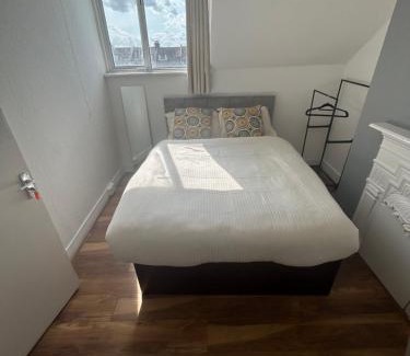Herne Bay Casa | Pure Edge beach guest house with Sea view