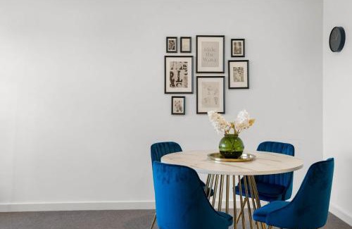 Adelaide Central Business District Apartamento | Pure Luxury Modern CBD 1BR Apt ChinaTown Carpark