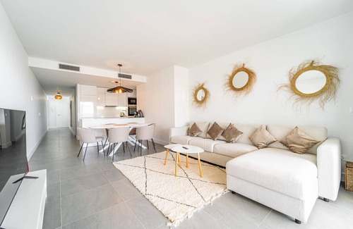 Puerto de la Duquesa Apartamento | Pure South 2111 Beach & Golf