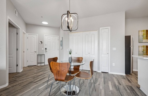 Desert View Village Apartamento | Pure Suites Phoenix 2 Bed Gym Pool Cabana 2
