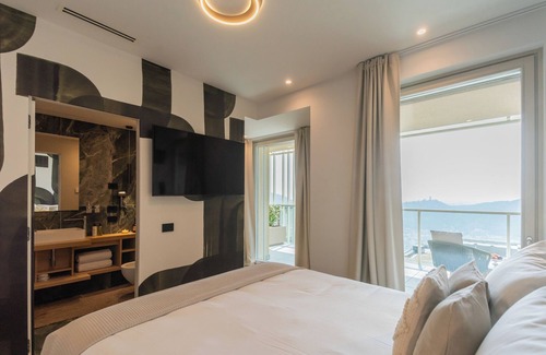 Como Casa | Pureview Luxury Suites