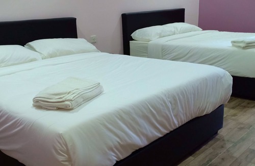 Teluk Panglima Garang Casa | Purple Dream Homestay